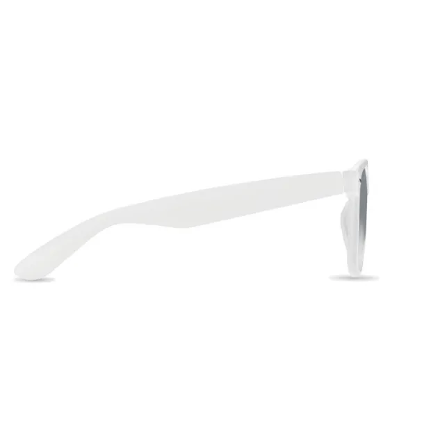 MACUSA Sunglasses in RPET White