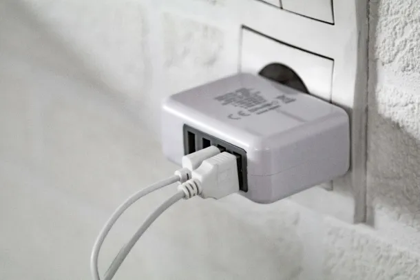 Gregor USB wall charger White Grey