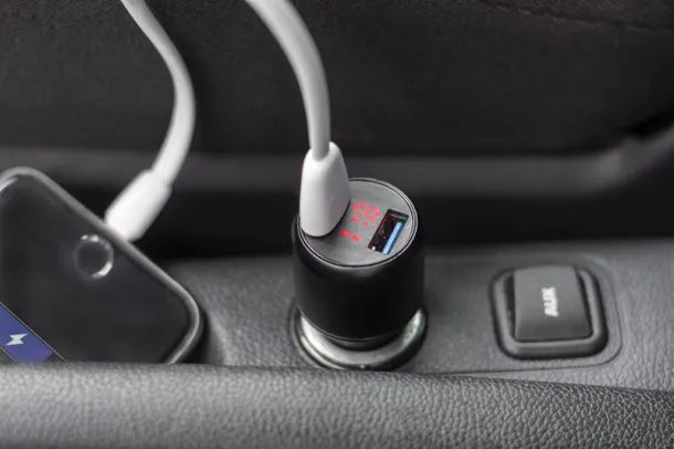 SPIDO punjač za auto BLACK