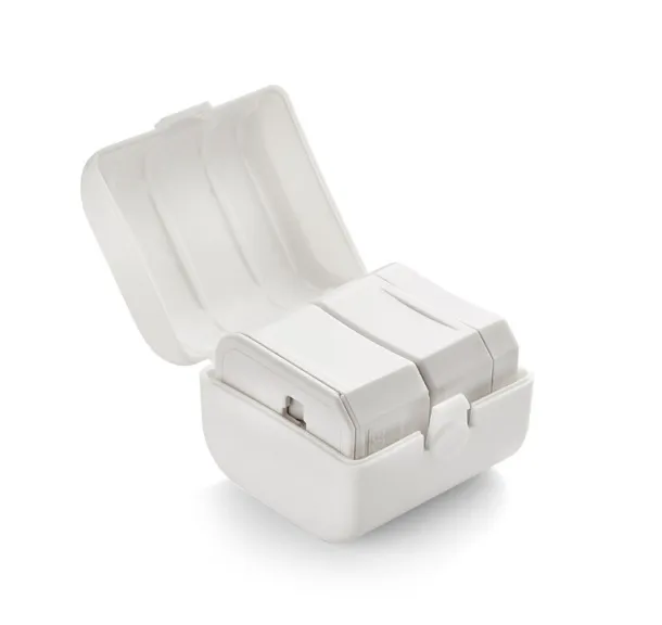 RESA Travel adapter White