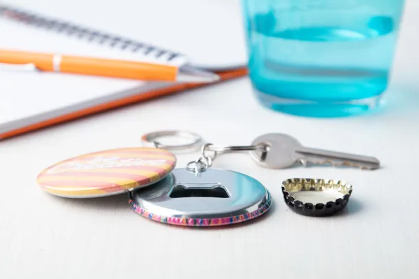 KeyBadge Bottle pin button keyring Silver White