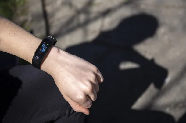 SPORTIVA Fitness bracelet Crna