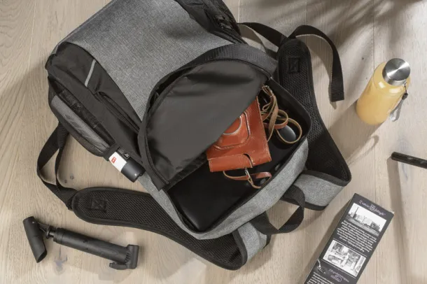 UTILE Backpack - True Blanks "by H&M Group" Siva