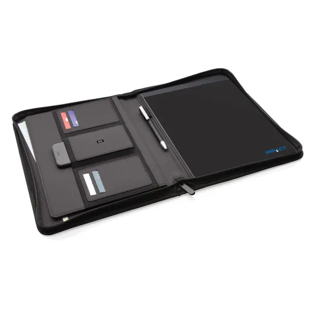  Impact AWARE™ portfolio od RPET-a s patentnim zatvaračem, A4 - XD Xclusive Crna