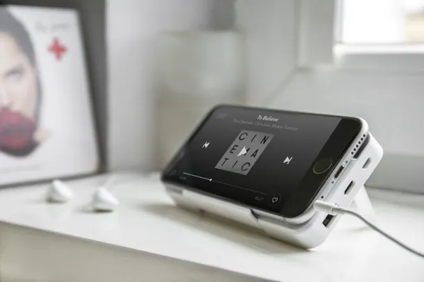 STAND prijenosna baterija 10 000 mAh White