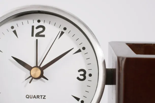 NUTTO Desk clock Smeđa