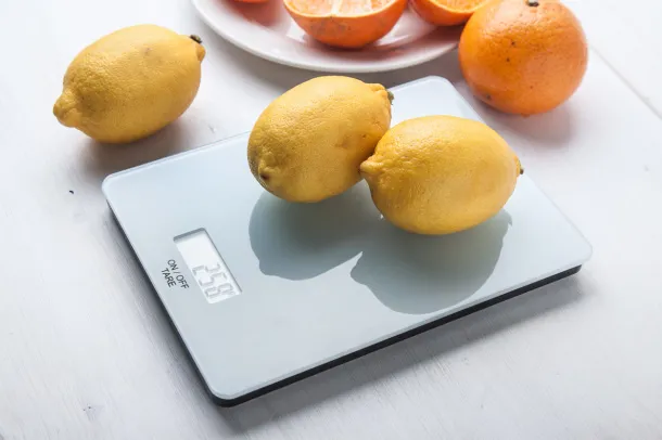 Mousse kitchen scale White