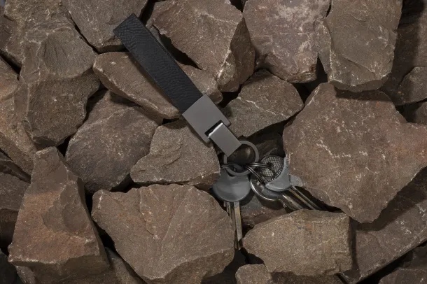 DERI privjesak za ključeve BLACK