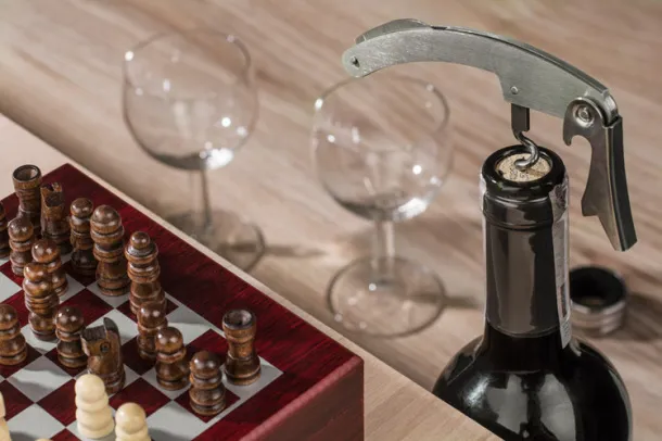TREBB Wine set with chess Smeđa