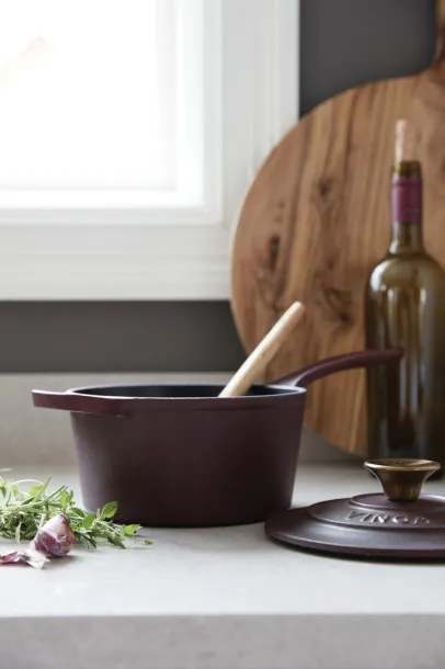  VINGA Monte enameled cast iron pot 1,9L - Vinga Crvena 
