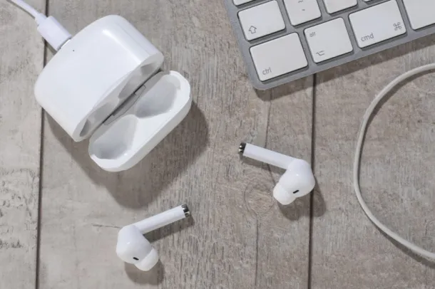 NIDIO Wireless earbuds White