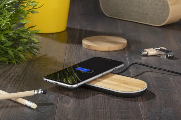 PARO Wireless charger Smeđa PARO Wireless charger Smeđa