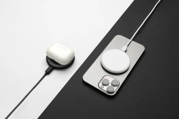 Magnapad 15W magnetna 3u1 podloga za punjenje od RCS reciklirane plastike - XD Collection Crna 