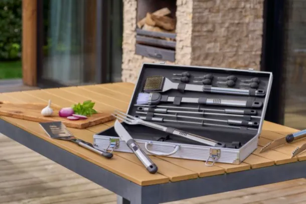 Dawn Stainless steel barbecue set 