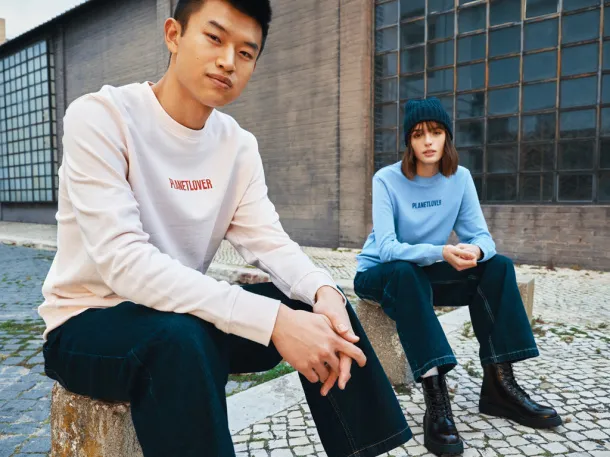  Iqoniq Etosha lightweight recycled cotton crew neck - iqoniq sky blue