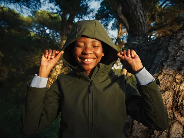  Iqoniq Makalu ženska softshell jakna od recikliranog poliestera - iqoniq brown 