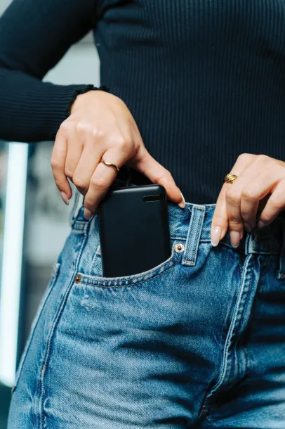 Urban Vitamin Menlo Park prijenosna baterija 20.000 mAh PD od RCS rplastike - Urban Vitamin Crna 