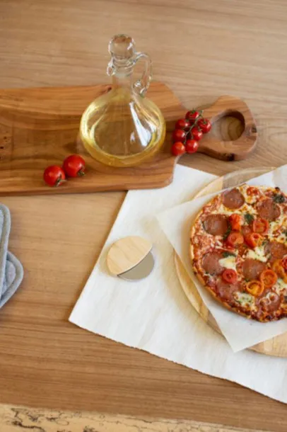 IAN Bamboo pizza cutter