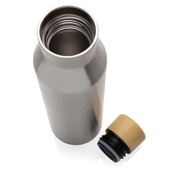  Gaia vakuum boca od RCS certificiranog recikliranog nehrđajućeg čelika, 600 ml - XD Collection Srebrna