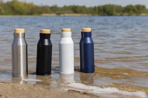  Gaia vakuum boca od RCS certificiranog recikliranog nehrđajućeg čelika, 600 ml - XD Collection Srebrna