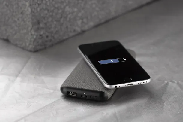 NARAMA prijenosna baterija, 10 000 mAh Crna