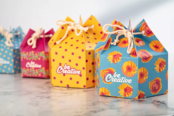 CreaBox HexaCord S personalizirana poklon kutija u obliku šesterokuta Bijela