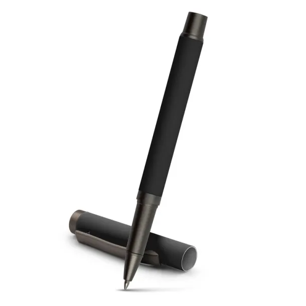 Geraldine Gel ball pen with cap black