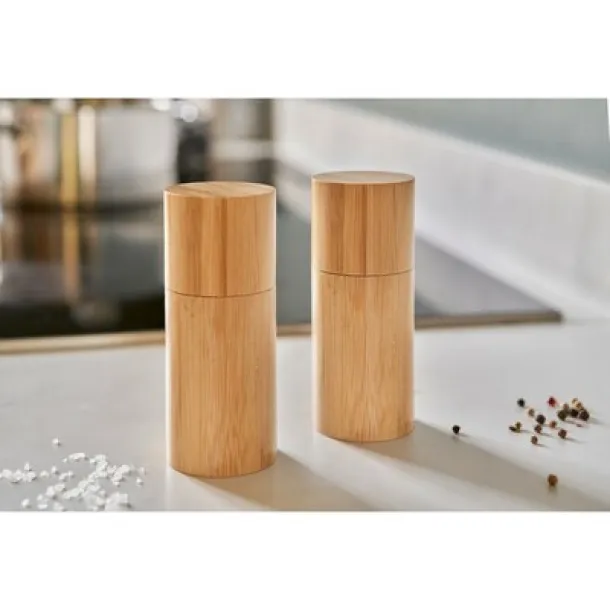  Salt and pepper mill set brown