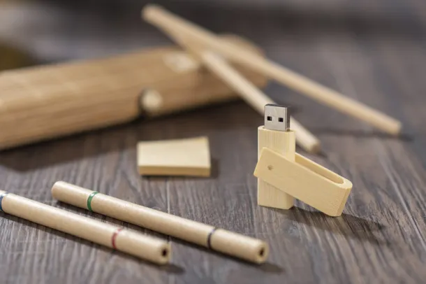 TWISTER USB memorija od bambusa - 16 GB Smeđa