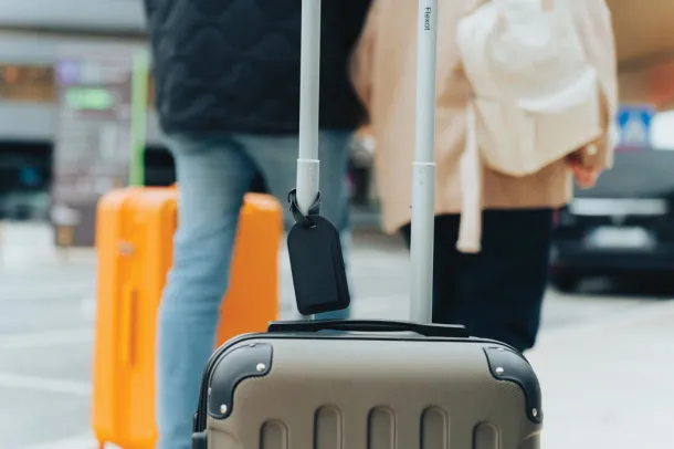 Globetrack RCSrPolyester luggage tag with worldwide locating - XD Collection Black 