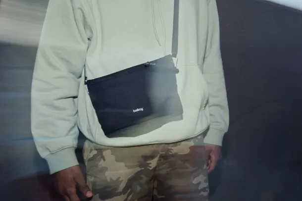 Bellroy mala torba preko ramena - Bellroy Crna 