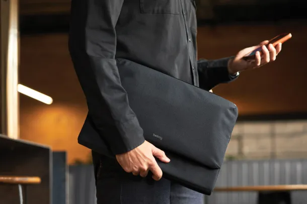 Bellroy ručna torba za 16" laptop - Bellroy Crna 