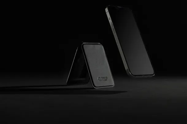 Magstand RCS reciklirani PU magnetni novčanik za mobitel sa stalkom - Swiss Peak Crna 