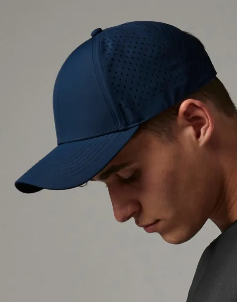  Laser Performance Trucker - Beechfield