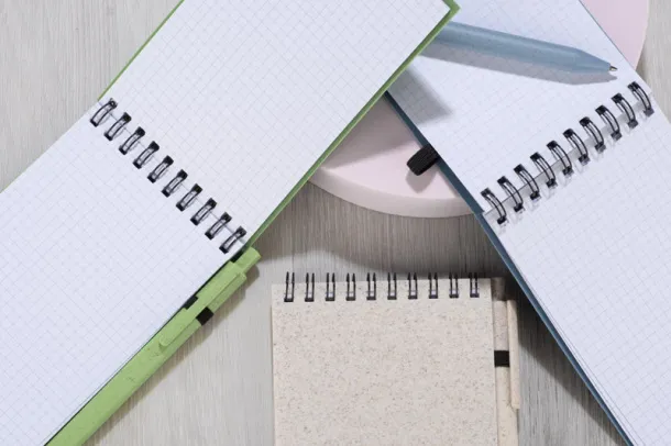  Notebook with pen  A6 - Fruit of the Loom naturalny