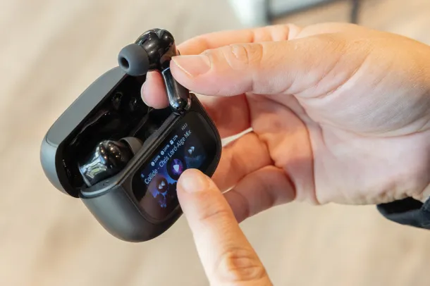 Airtune RCS recycled plastic ANC earbuds with touch screen - XD Collection Black 