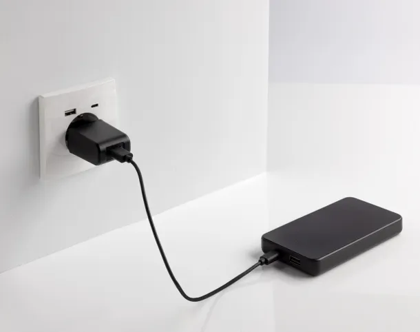 Boostcore prijenosna baterija s USB C priključkom, 10 000 mAh - XD Collection Crna