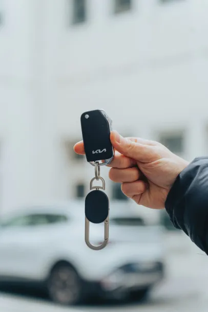 Keyfinder privjesak za traženje ključeva s lociranjem širom svijeta i USB C - XD Collection Crna Siva