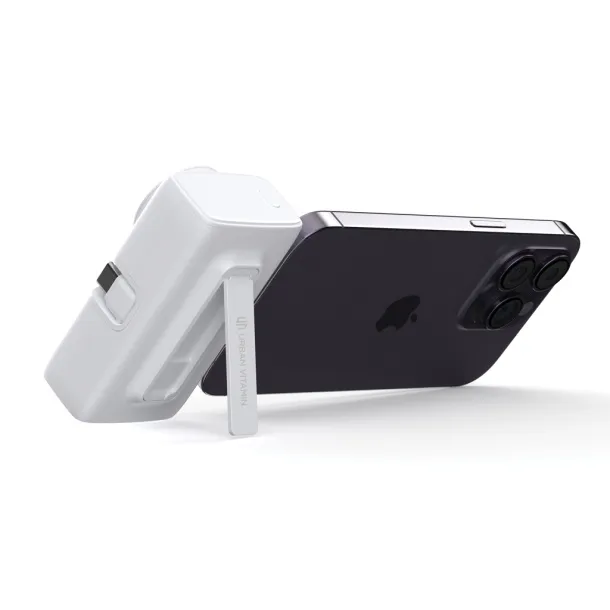 Urban Vitamin San Diego prijenosna baterija od RCS rplastike - 20 W, 5 000 mAh - Urban Vitamin Bijela