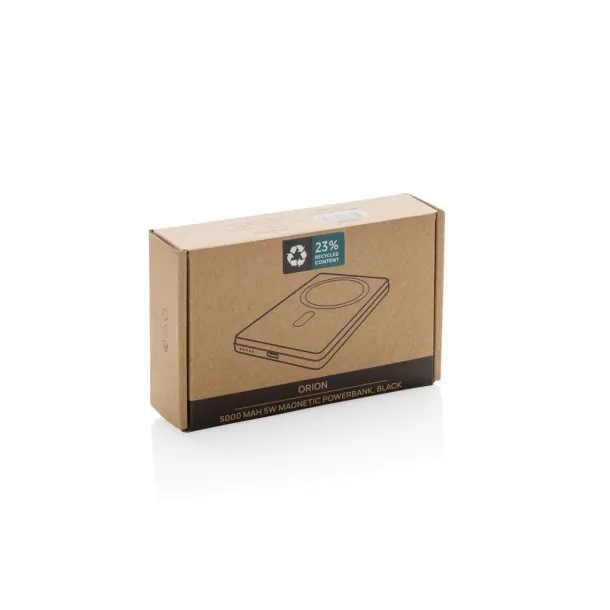Orion magnetna prijenosna baterija od 5.000 mAh 5W od RCS recikliranog aluminija - XD Collection Crna 