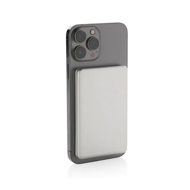 Orion magnetna prijenosna baterija od 5.000 mAh 5W od RCS recikliranog aluminija - XD Collection Srebrna 