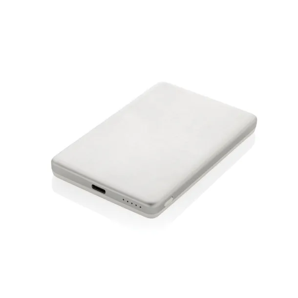 Orion magnetna prijenosna baterija od 5.000 mAh 5W od RCS recikliranog aluminija - XD Collection Srebrna 