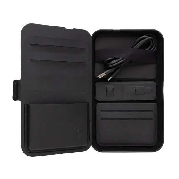 Swiss Peak RCS recycled travel case with 3 in 1 charger - Swiss Peak Black 