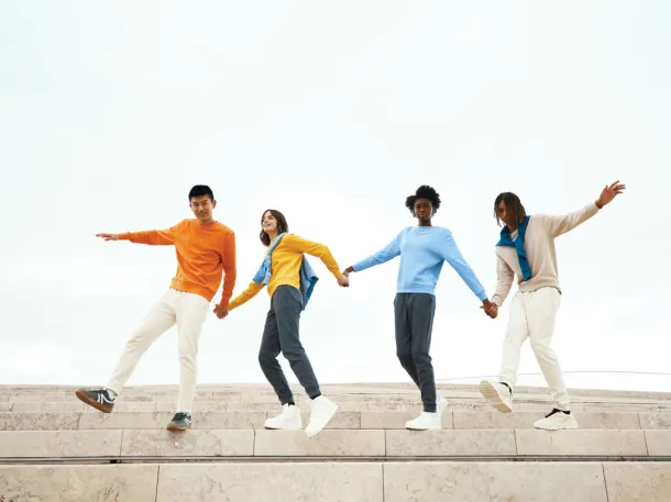  Iqoniq Etosha lightweight recycled cotton crew neck - iqoniq Narančasta