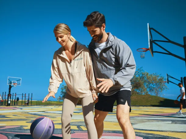  Iqoniq Logan unisex lagana jakna od recikliranog poliestera - iqoniq silver grey