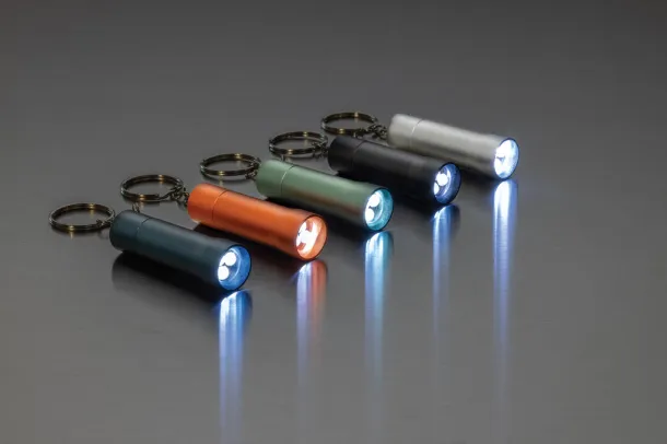 Flash RCS svjetiljka s privjeskom od recikliranog aluminija - XD Collection Crna 