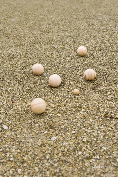 QUILLIAN Wooden ball game set