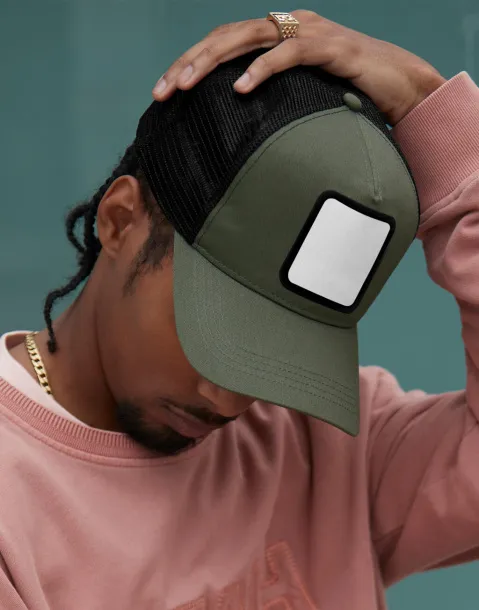 Appliqué Patch 5 Panel Trucker - Beechfield