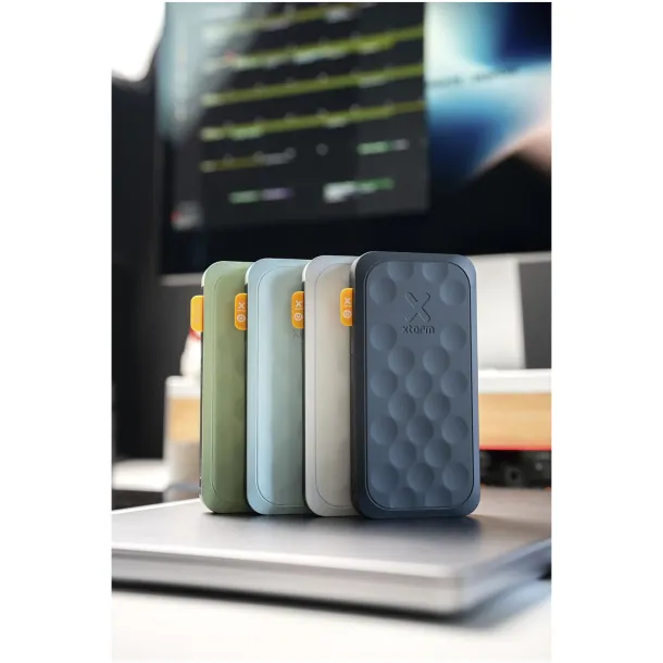 Xtorm FS5451 Fuel Series 45.000 mAh 67W power bank - Xtorm Transparent black