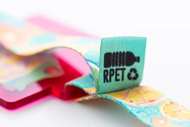 Subdal Colour Square prilagođena medalja transparent pink